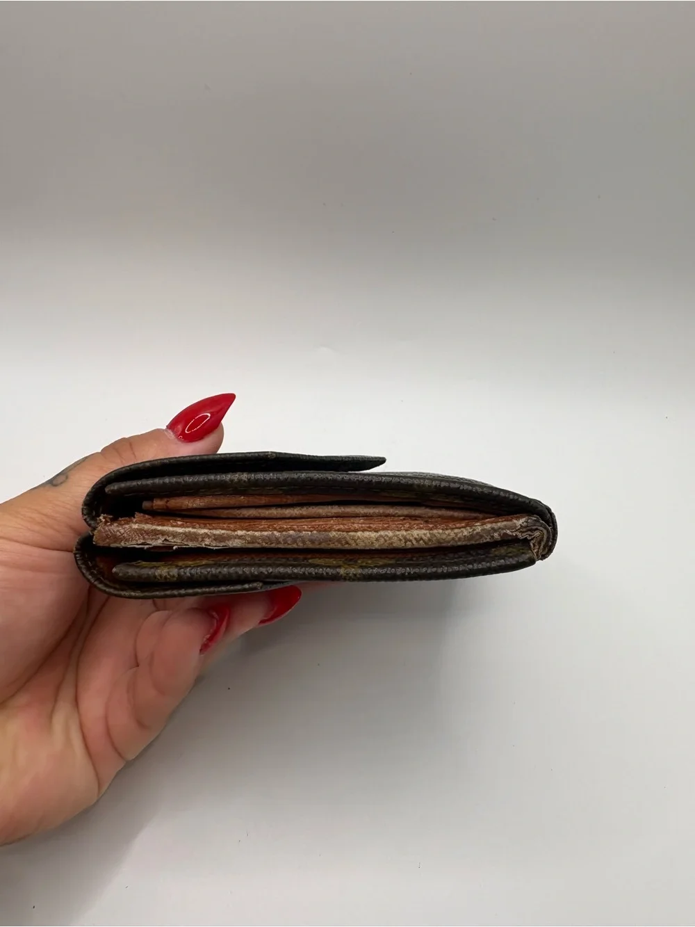 Louis Vuitton compact envelope